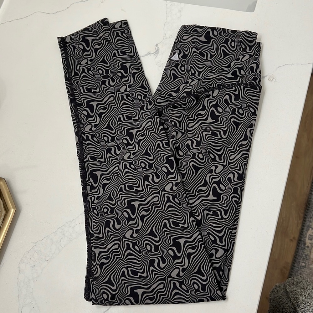 Balance athletica/ Vitality leggings